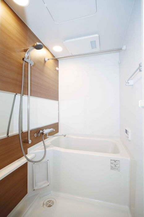 コモテリア渡辺通の浴室