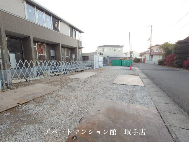 アリビオの周辺