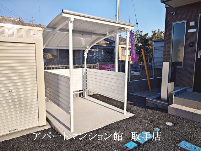 アリビオの駐車場