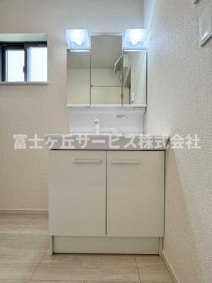 【独立洗面台】 | 静岡市駿河区中島 22期 新築一戸建て 4号棟 | 朝の身支度に便利な独立洗面台です