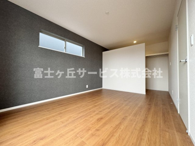 【寝室】 | 静岡市駿河区中島 22期 新築一戸建て 4号棟 | 落ち着いて過ごせる寝室です