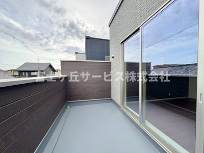【バルコニー】 | 静岡市駿河区中島 22期 新築一戸建て 4号棟 | 陽当たり良好なバルコニーです