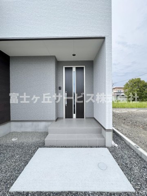 【エントランス】 | 静岡市駿河区中島 22期 新築一戸建て 4号棟 | エントランスです