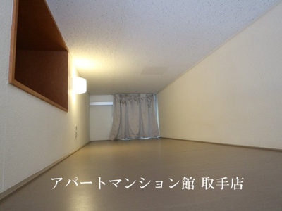 【その他】 | レオパレスラーク取手