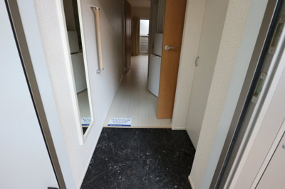 【玄関】 | クレイノメルシン