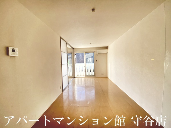 アルト守谷Bの居間・リビング