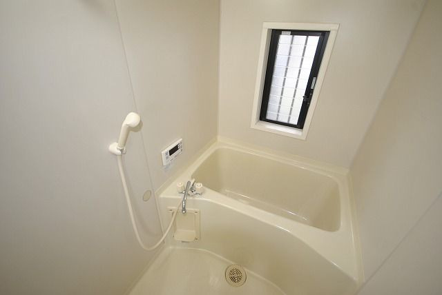 シティベール日の出の浴室