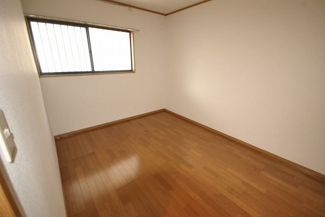 シティベール日の出の居間・リビング