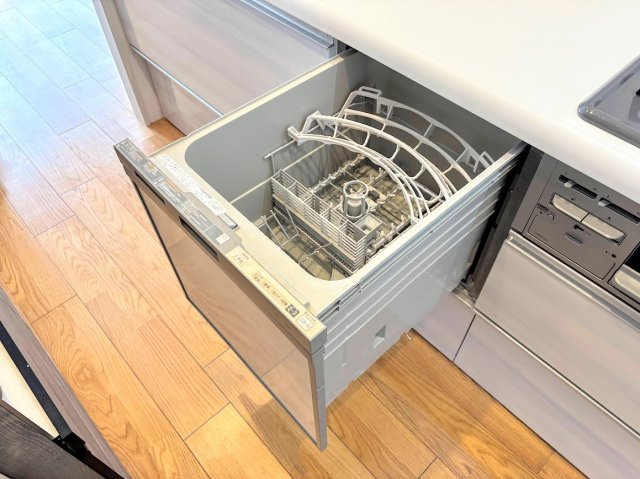 コスモ戸塚パークスクエアのその他|◆食後の食器洗いは食洗機にお任せ！ご家族と団らんの時間を。家事の時短に効果大の食洗器付き。高温洗浄、節水効果もございます。