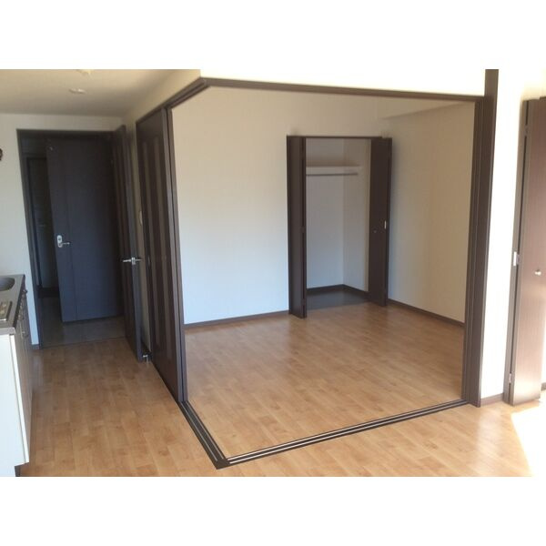 プレステージ新栄の居間・リビング