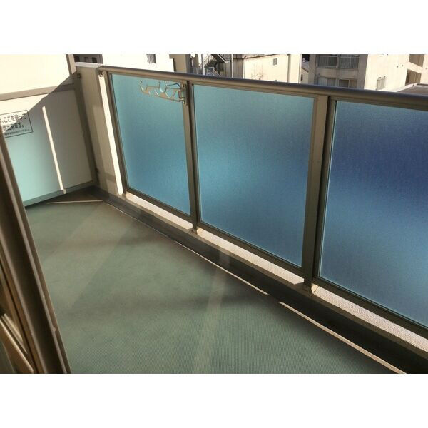 プレステージ新栄のバルコニー