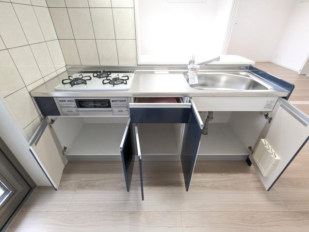 TREVO　YRのキッチン