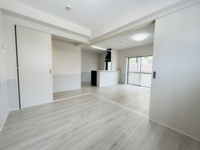 TREVO　YRの居間・リビング