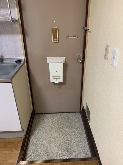 グランドエトワールⅡの玄関