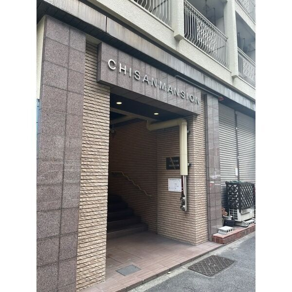 チサンマンション桜通久屋のエントランス