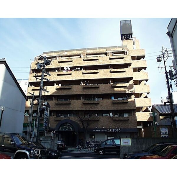 栄スカイタウンの外観