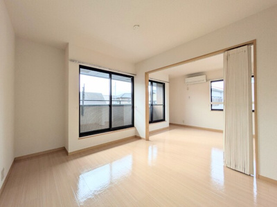 奥行きのある15.8帖のＬＤＫ♪