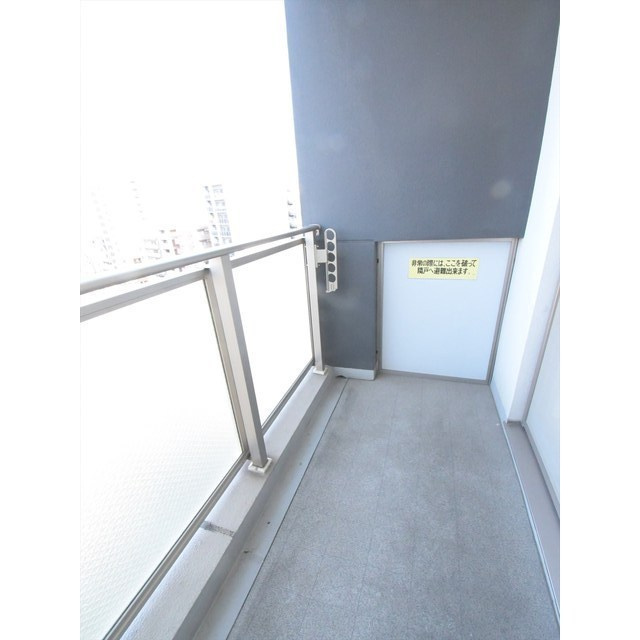 ルクレ森下レジデンスのバルコニー