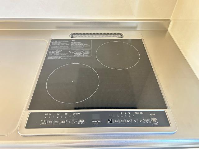 笹谷字古屋前新築アパートのキッチン|IHクッキングヒーター（イメージ）