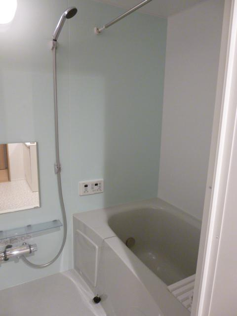 ビューノ新谷の浴室|追焚・浴室乾燥機完備しています。