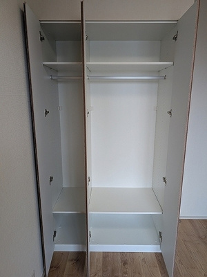 【居間・リビング】 | ＭＪＲ堺筋本町タワー | 洋室5.1畳収納