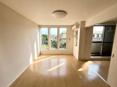 【居間・リビング】 | Ｓｕｎ　Ｅａｓｔ（サンイースト） | リビング