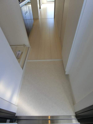 【玄関】 | リブリ・新宿