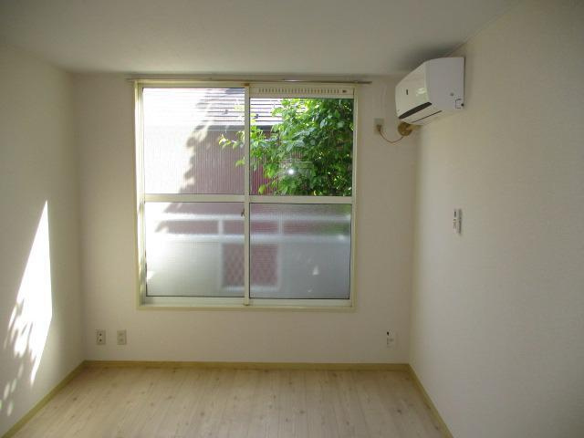 スカイハイツの居間・リビング