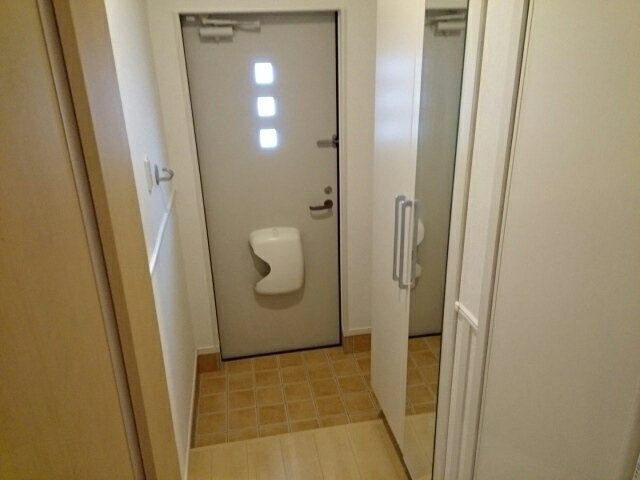 フリーデンの玄関