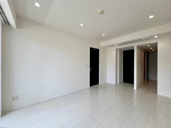 Ｂｒｉｌｌｉａ　ｉｓｔ　西麻布霞町の居間・リビング