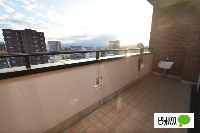 ADVANCE NAGAI Ⅲのバルコニー