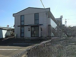 レオパレスワカスギの外観