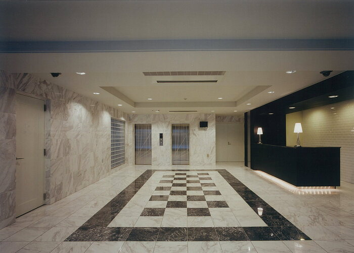 カスタリア伏見のエントランス