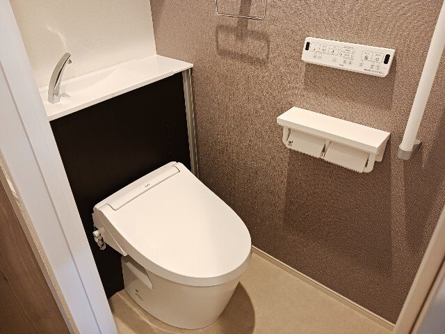 ホワイトメゾン新栄のトイレ