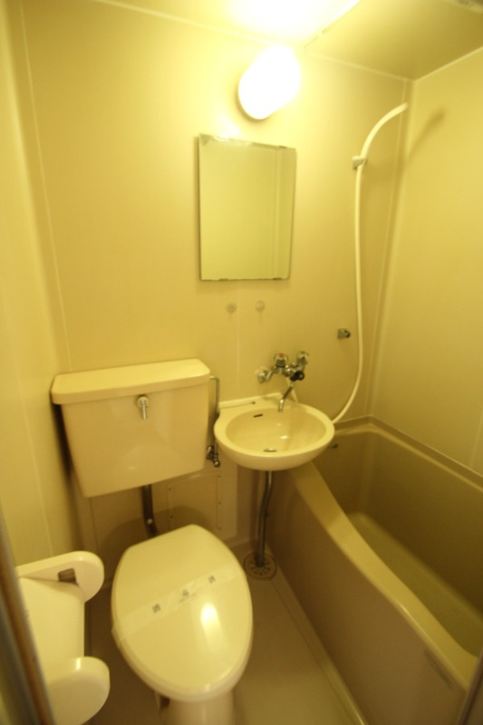 モンシェール尾久の浴室