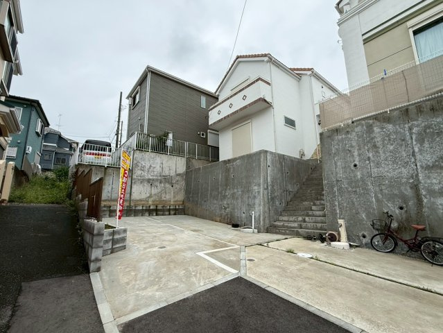 厚木市温水西1丁目新築戸建ての駐車場