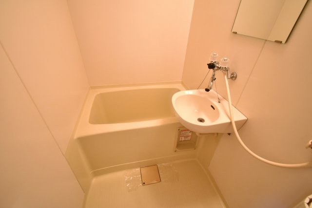 リッチライフ甲子園10の浴室