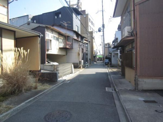 【前面道路含む現地写真】