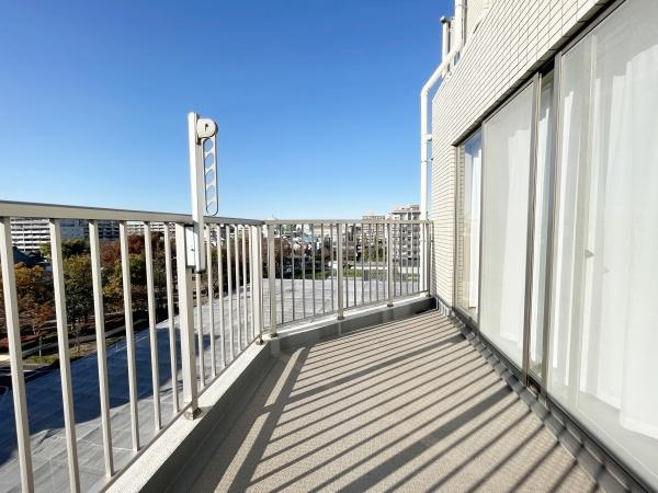 グーディッシュ千歳船橋のバルコニー