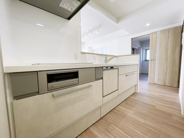 グーディッシュ千歳船橋のキッチン|キッチン収納が豊富で調理器具がたくさんあってもスッキリ片付きます