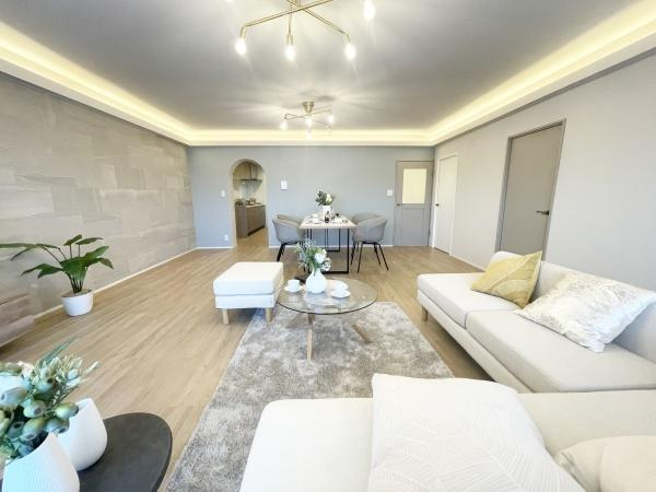 東急ドエルアルス弦巻１号棟の居間・リビング