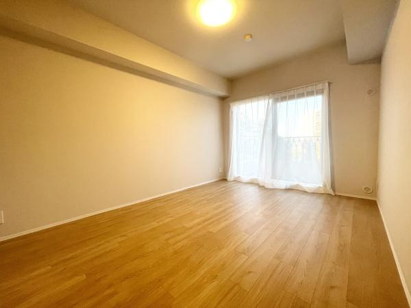 東急ドエルアルス弦巻１号棟の洋室