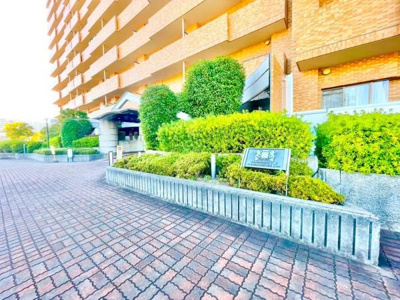 【その他共用部分】 | ライオンズマンション金剛 | 敷地内ゴミ出し場。きちんと分別されていてキレイなゴミ出し場所になっています！