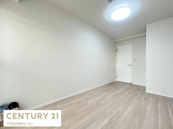 【子供部屋】 | 大正リバーサイドヴィラ | 洋室はどちらもベランダに隣接しているので
採光良好！