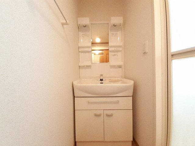 メリディオＡの洗面所|脱衣スペースもあります