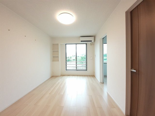 ウォーム・ガーデンＡの居間・リビング|おしゃれなリビングです