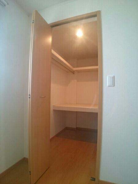 布智ハイツＣの収納