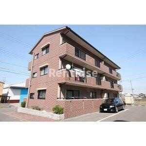 プランタン2番館の駐車場