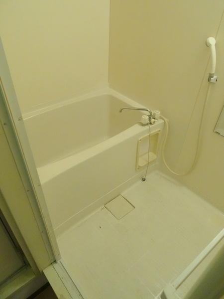 プレアール三軒家東の浴室|★お風呂でゆっくりくつろげます★