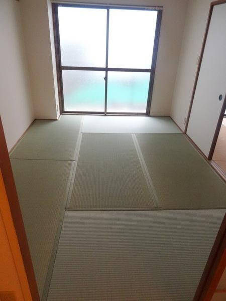 プレアール三軒家東の和室|★振分タイプで使いやすい★